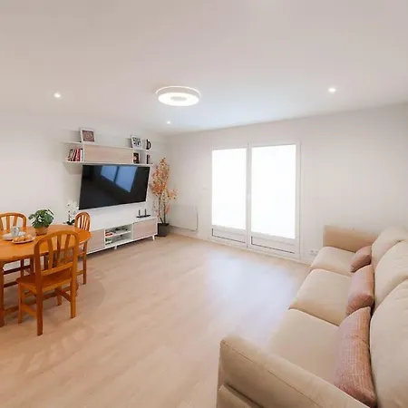 El Ventanal De Collarada 比利亚努亚